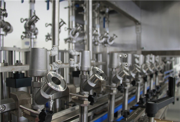 آلة تعبئة زيت زجاجة الطعام عالية الأداء